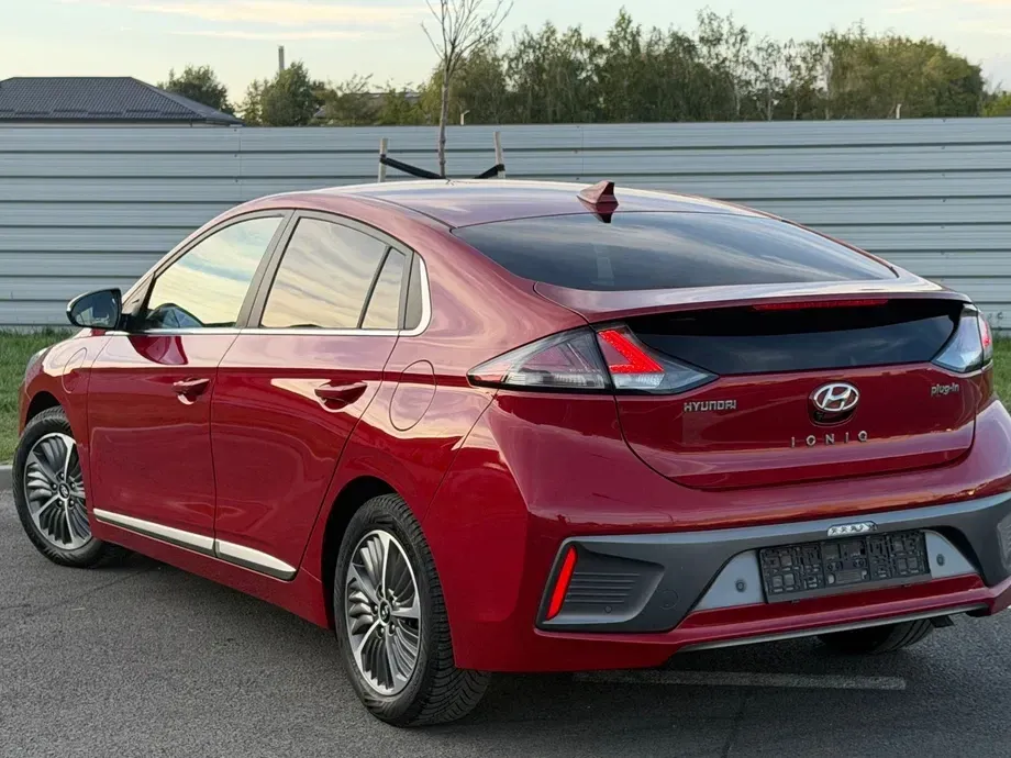 Hyundai IONIQ 1.6 GDI Premium — imagine 8