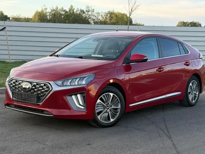 Hyundai IONIQ 1.6 GDI Premium