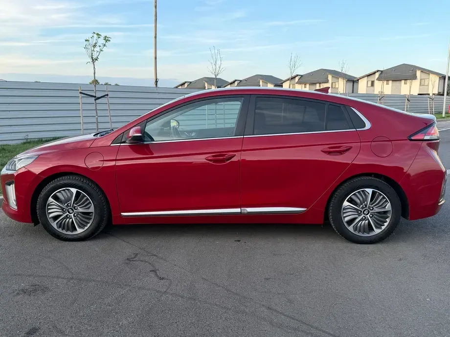 Hyundai IONIQ 1.6 GDI Premium — imagine 10