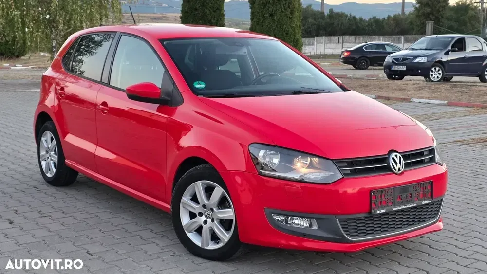 Volkswagen Polo 1.4 Attractive — imagine 2