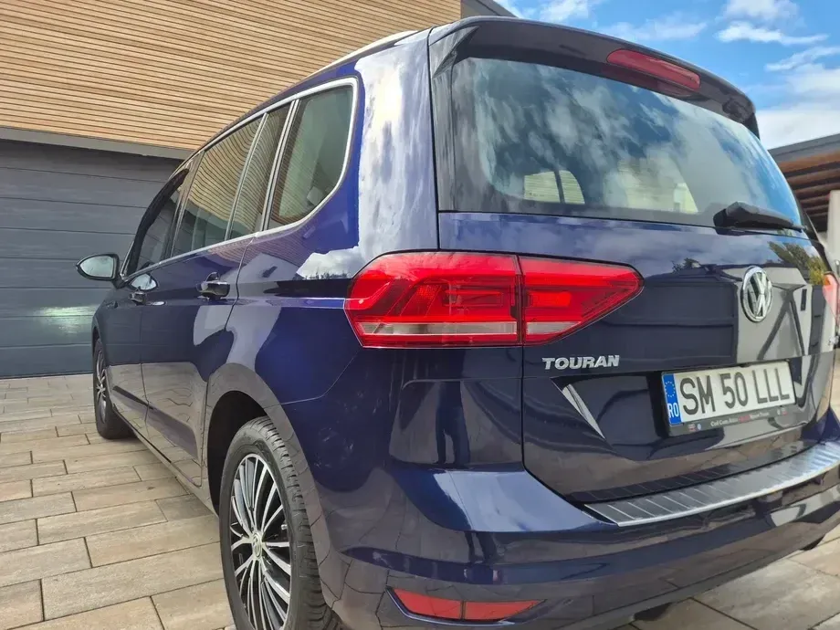 Volkswagen Touran II 2.0 TDI Highline — imagine 7