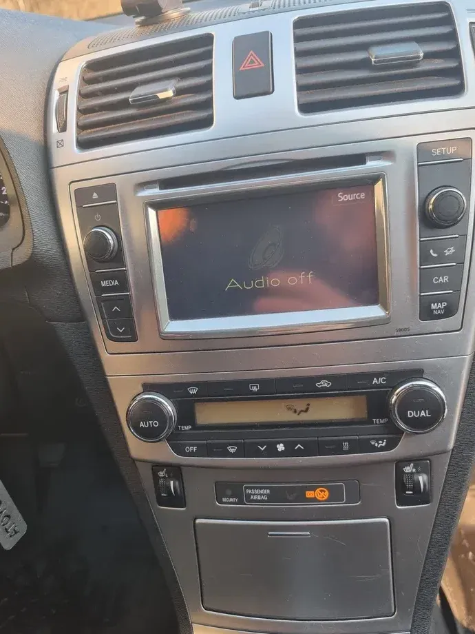 Toyota Avensis III — imagine 6