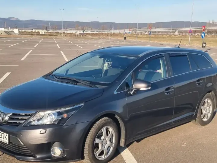 Toyota Avensis III