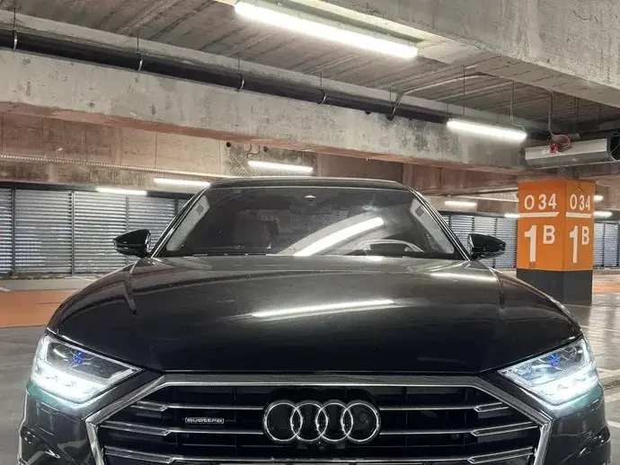 Audi A8