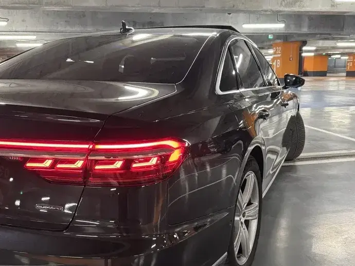 Audi A8