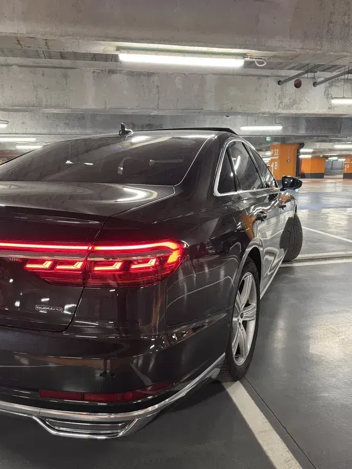 Audi A8 — imagine 6