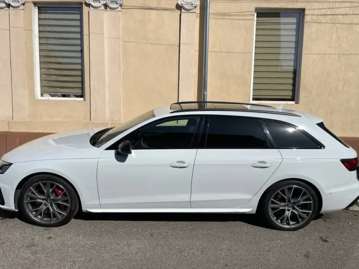 Audi A5 Avant