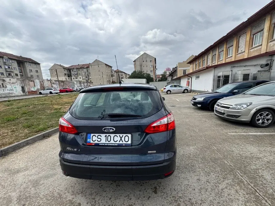 Ford Focus MK3 — imagine 9