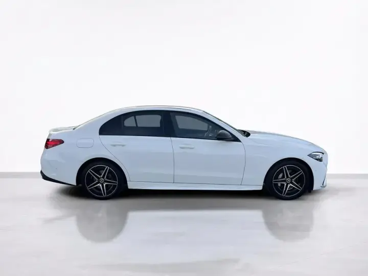 Mercedes-Benz C 180 9G-TRONIC AMG Line