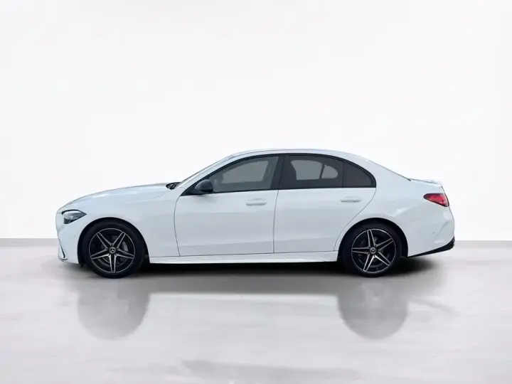 Mercedes-Benz C 180 9G-TRONIC AMG Line