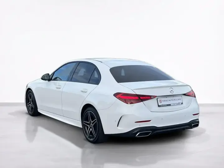 Mercedes-Benz C 180 9G-TRONIC AMG Line