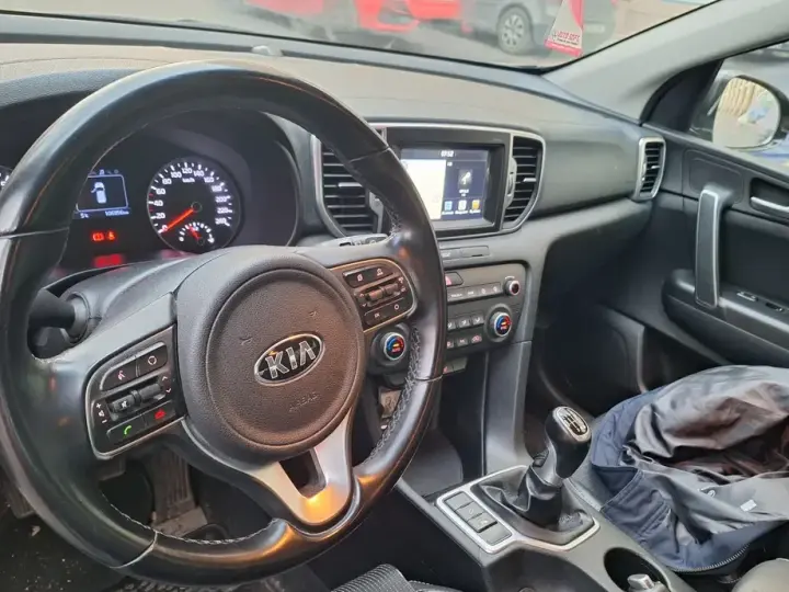 Kia Sportage IV 1.6 GDI 6MT 4x2 Style
