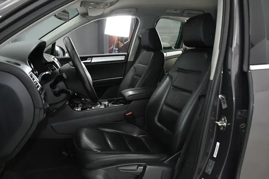 Volkswagen Touareg II — imagine 10