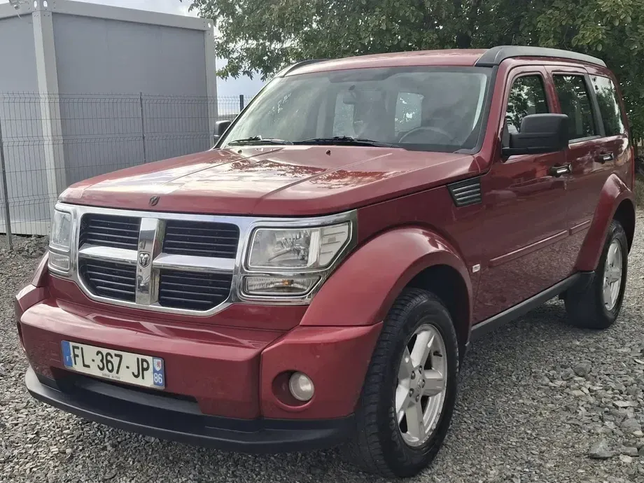 Dodge Nitro — imagine 9