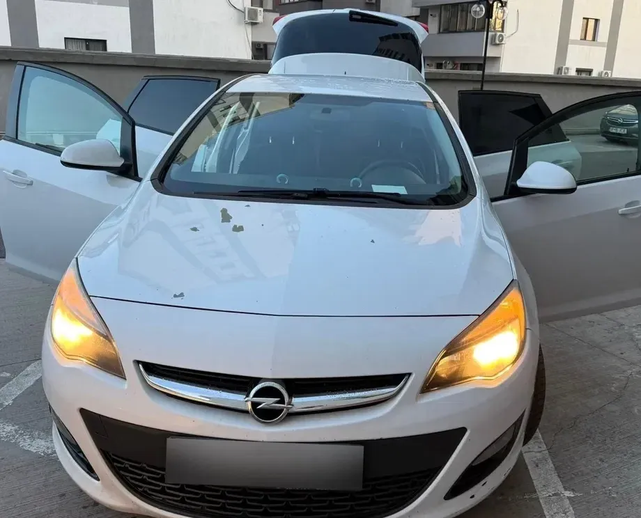 Opel Astra J — imagine 2