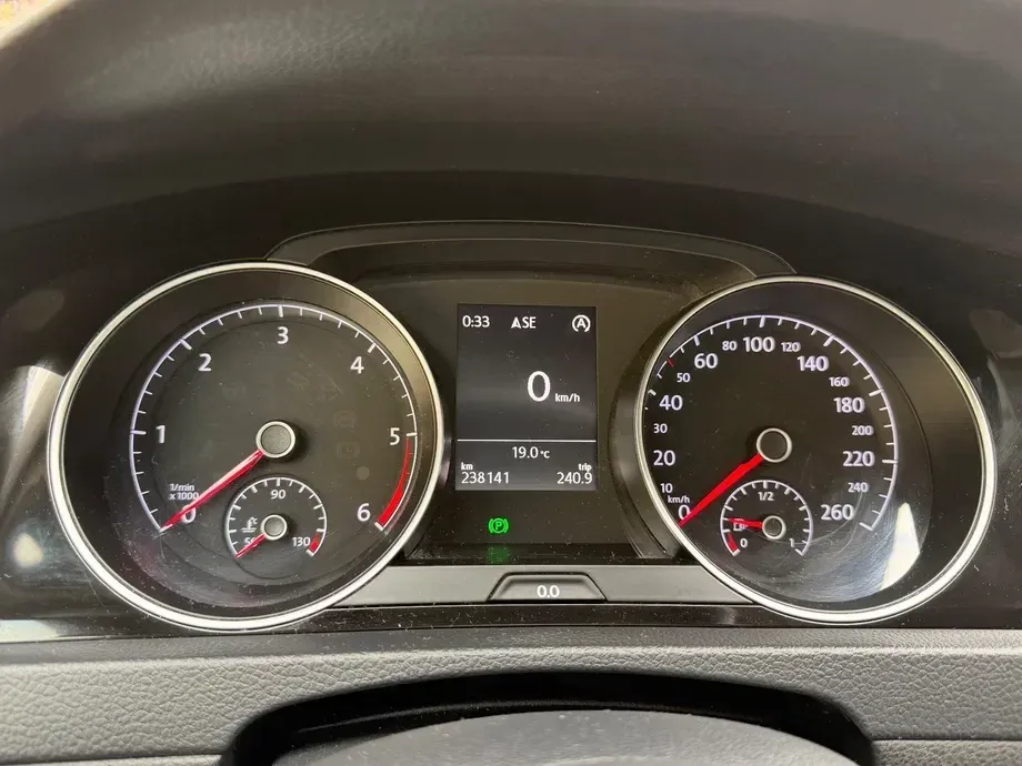 Volkswagen Golf VII 1.6 TDI DPF BMT DSG Comfortline — imagine 6