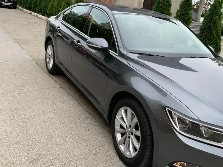 Volkswagen Passat B8 2.0 TDI DSG Comfortline