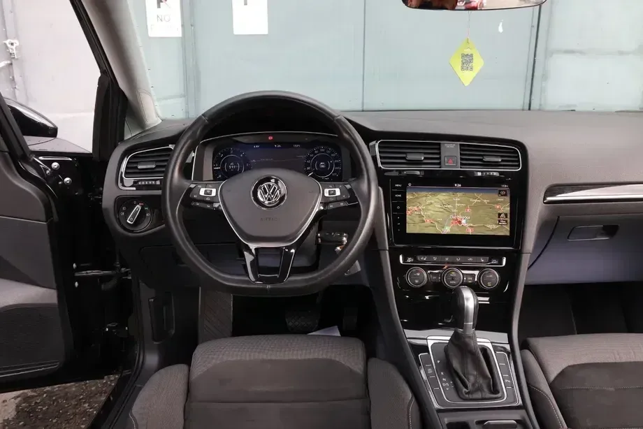Volkswagen Golf 2.0 BlueTDI DSG Highline — imagine 5