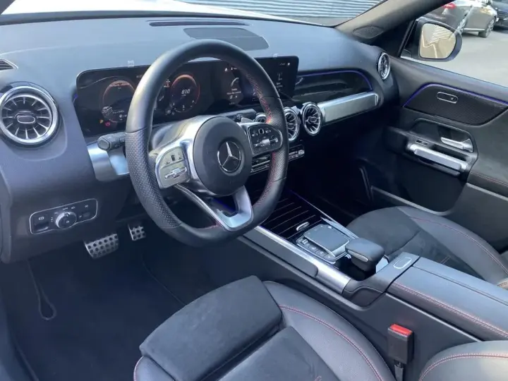 Mercedes-Benz GLB 200 7G-DCT AMG Line