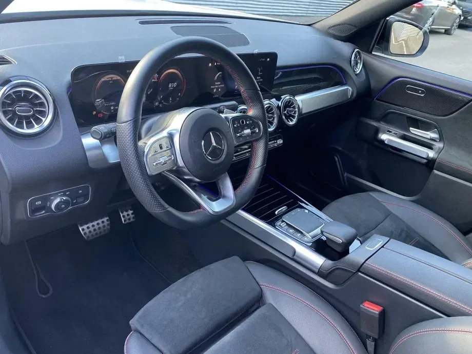 Mercedes-Benz GLB 200 7G-DCT AMG Line — imagine 6