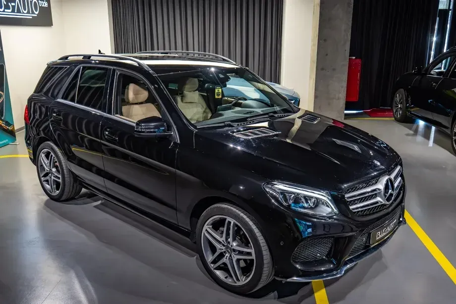 Mercedes-Benz GLE 350 d 4MATIC — imagine 10