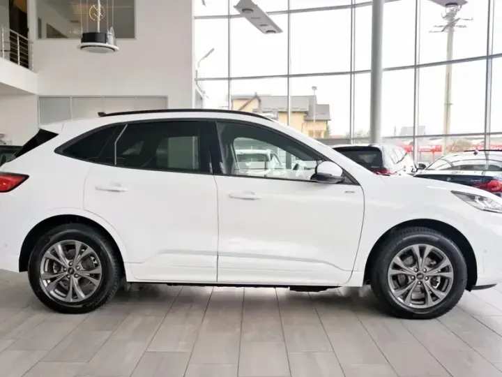 Ford Kuga III 2.5 Duratec PHEV ST-LINE