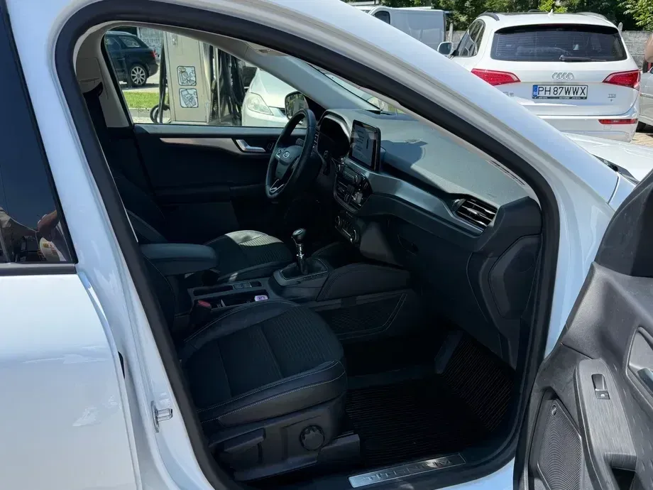 Ford Kuga III 1.5 EcoBoost 2WD Titanium — imagine 10