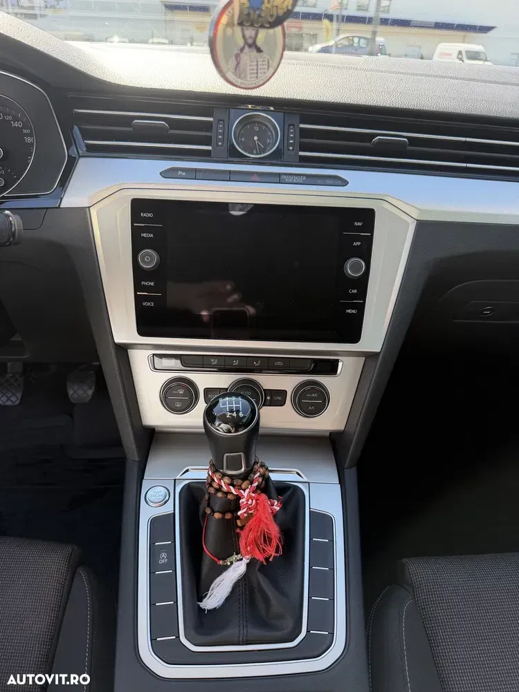 Volkswagen Passat 2.0 TDI Comfortline — imagine 5