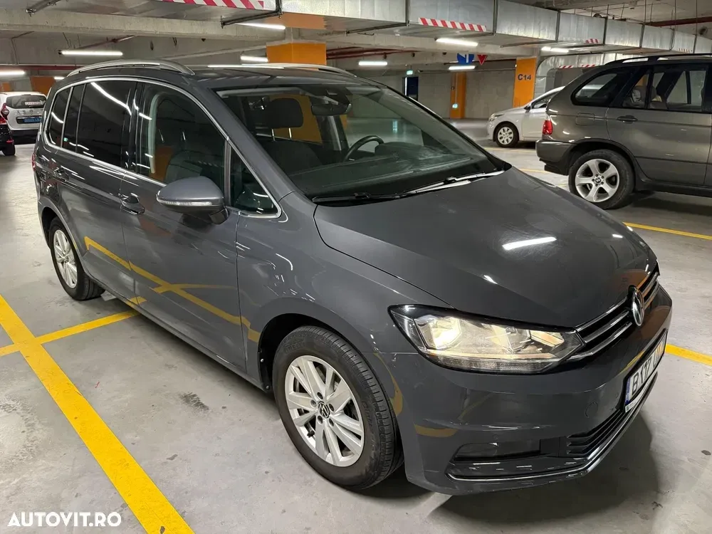 Volkswagen Touran 1.5 TSI DSG Highline — imagine 2