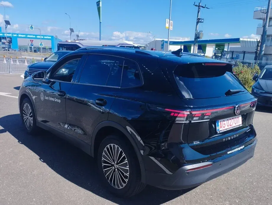 Volkswagen Tiguan 1.5 TSI eHybrid DSG PHEV Prime — imagine 8