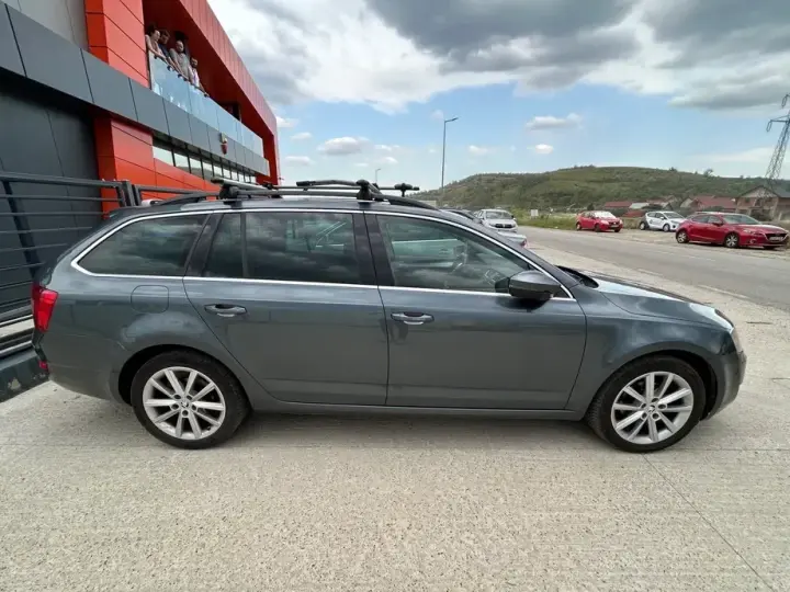 Škoda Octavia III 1.6 TDI DSG Style