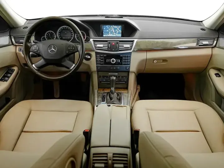 Mercedes-Benz E W212 220 CDI DPF BlueEFFICIENCY Automatik Elegance