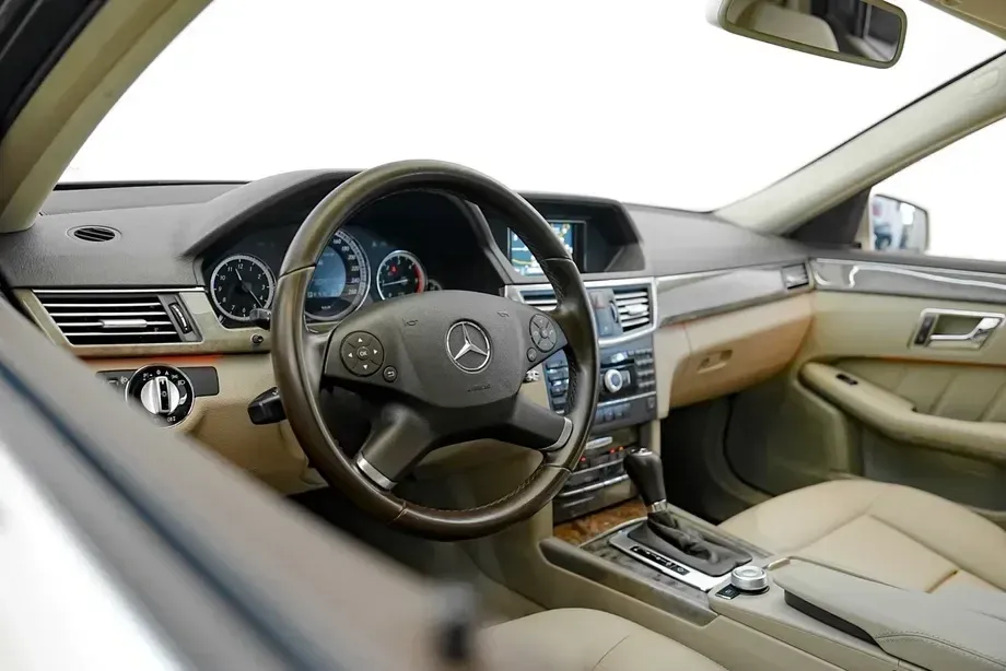 Mercedes-Benz E W212 220 CDI DPF BlueEFFICIENCY Automatik Elegance — imagine 7