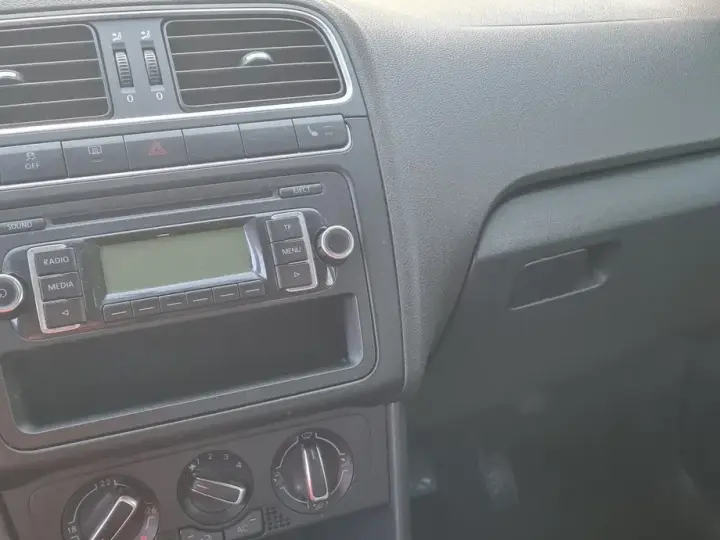 Volkswagen Polo V