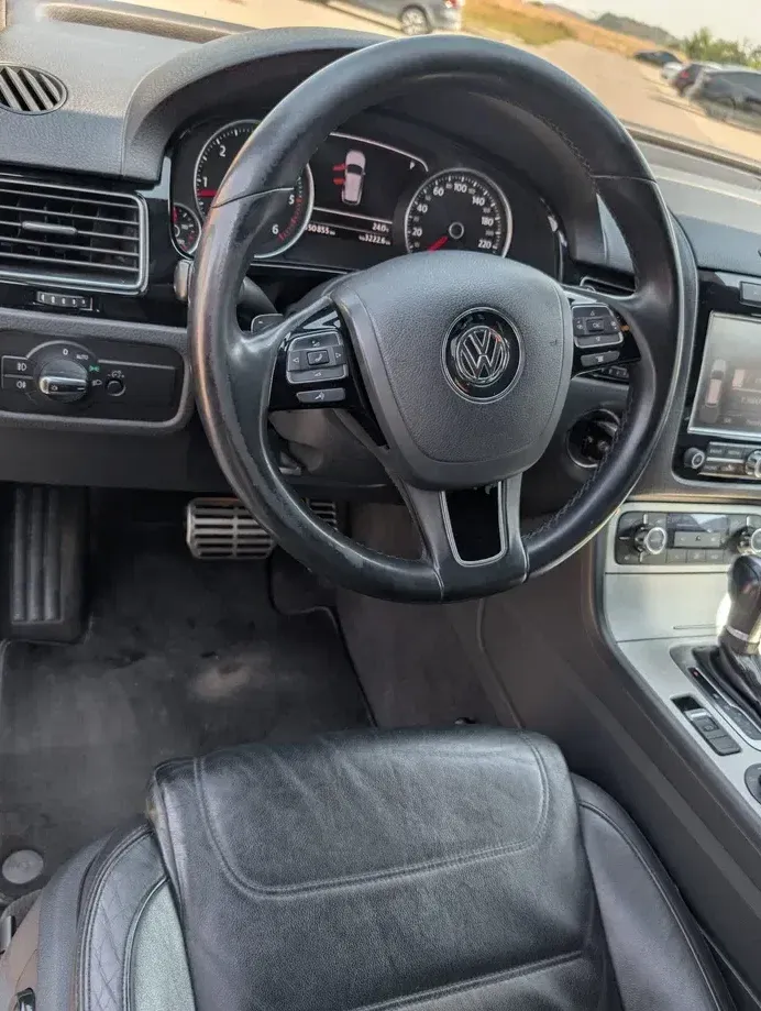 Volkswagen Touareg — imagine 8