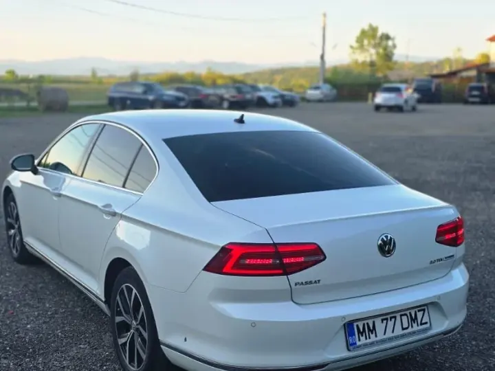 Volkswagen Passat B8 2.0 TDI SCR DSG Highline