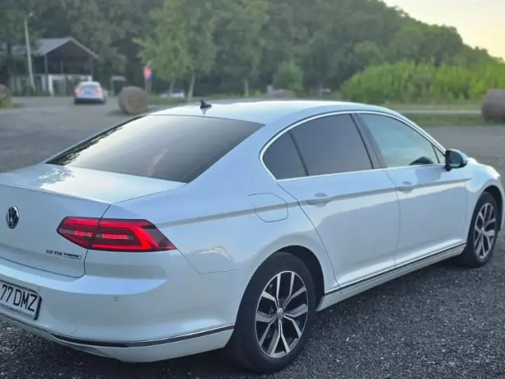 Volkswagen Passat B8 2.0 TDI SCR DSG Highline