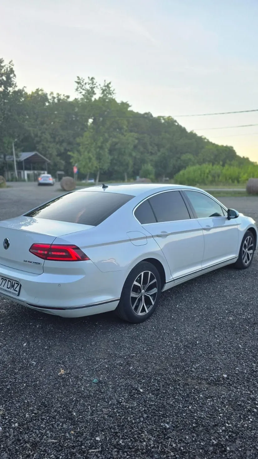 Volkswagen Passat B8 2.0 TDI SCR DSG Highline — imagine 5
