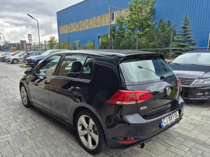 Volkswagen Golf VII 2.0 TSI BMT DSG GTI