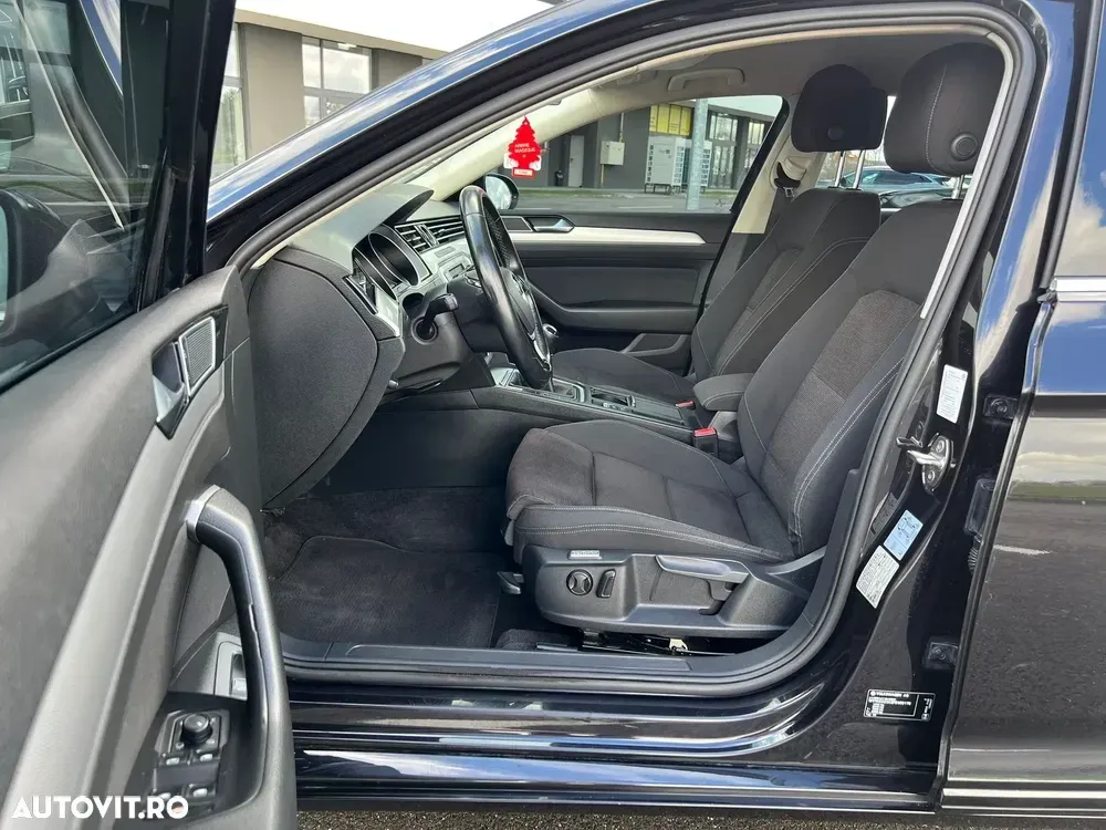 Volkswagen Passat — imagine 5