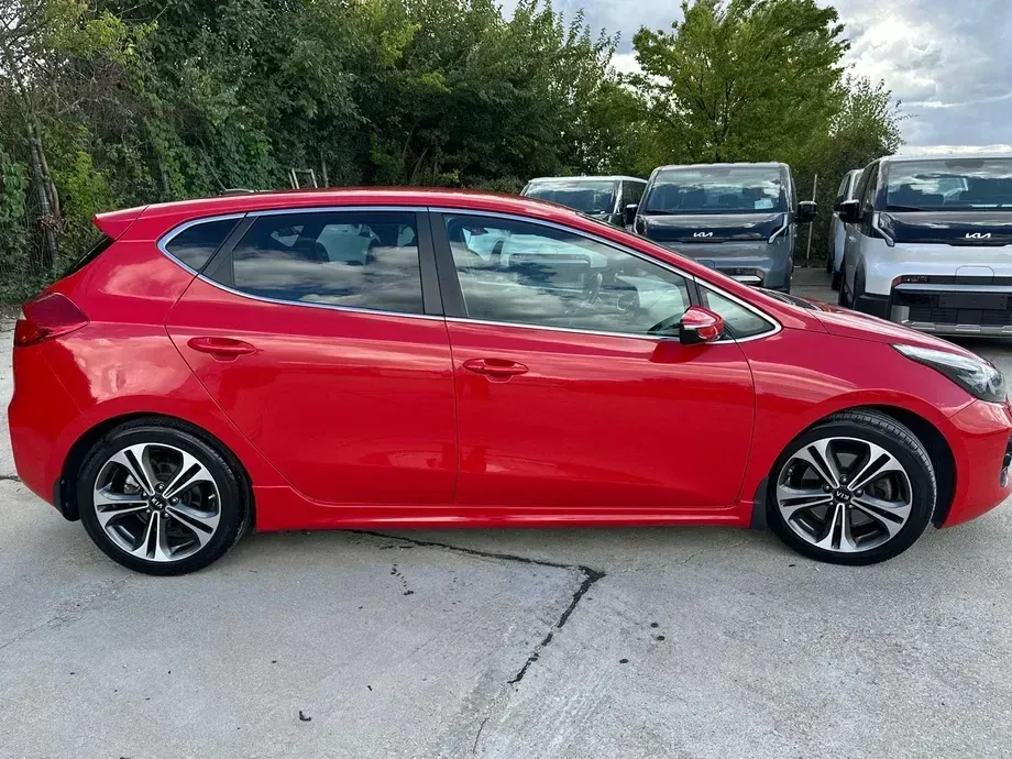 Kia Cee`d II 1.0 T-GDI HP GT Line — imagine 8