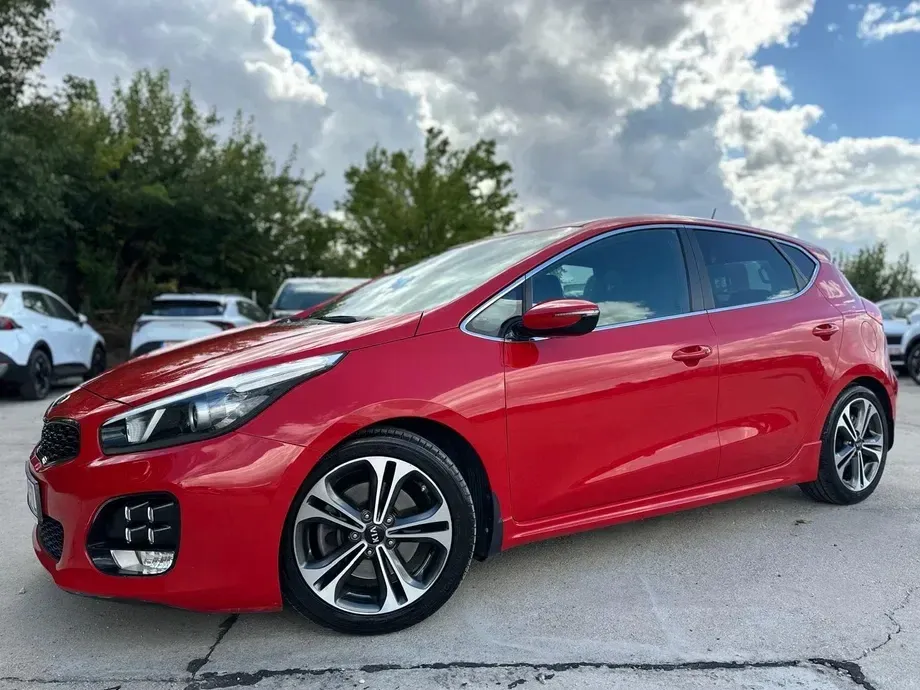Kia Cee`d II 1.0 T-GDI HP GT Line — imagine 3