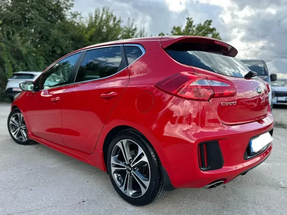 Kia Cee`d II 1.0 T-GDI HP GT Line — imagine 4