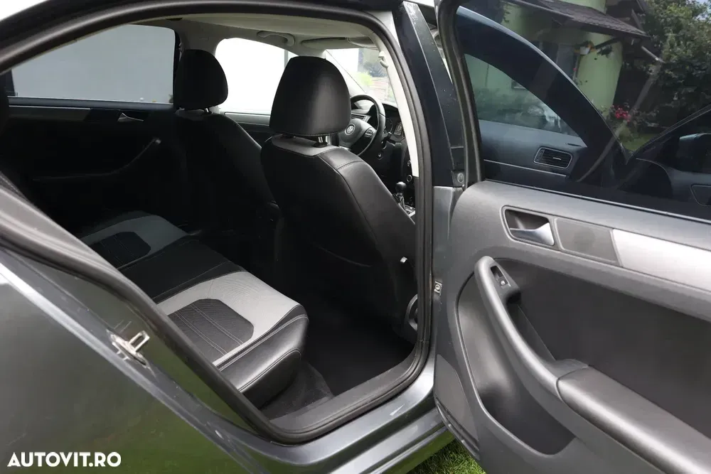 Volkswagen Jetta 2.0 TDI CR DPF Highline — imagine 6