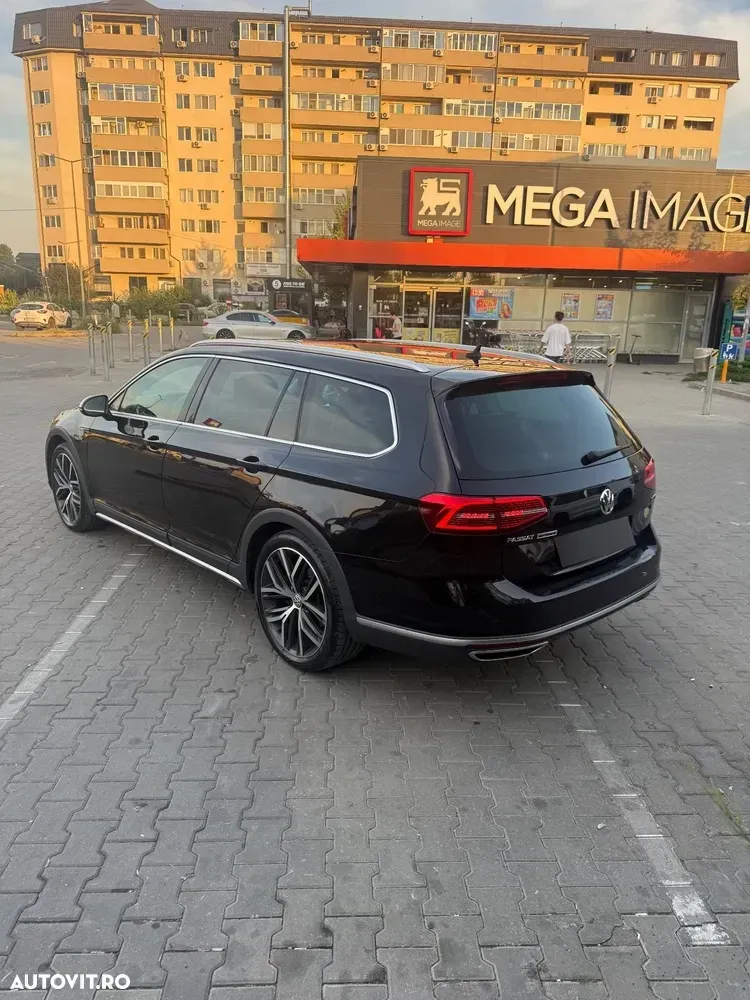 Volkswagen Passat Alltrack — imagine 4