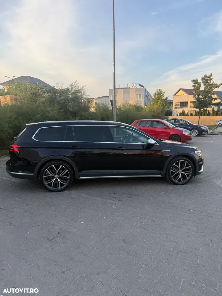 Volkswagen Passat Alltrack — imagine 5