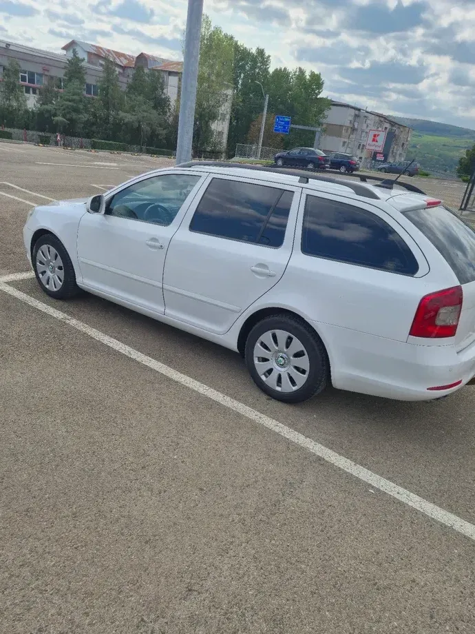 Škoda Octavia II — imagine 2