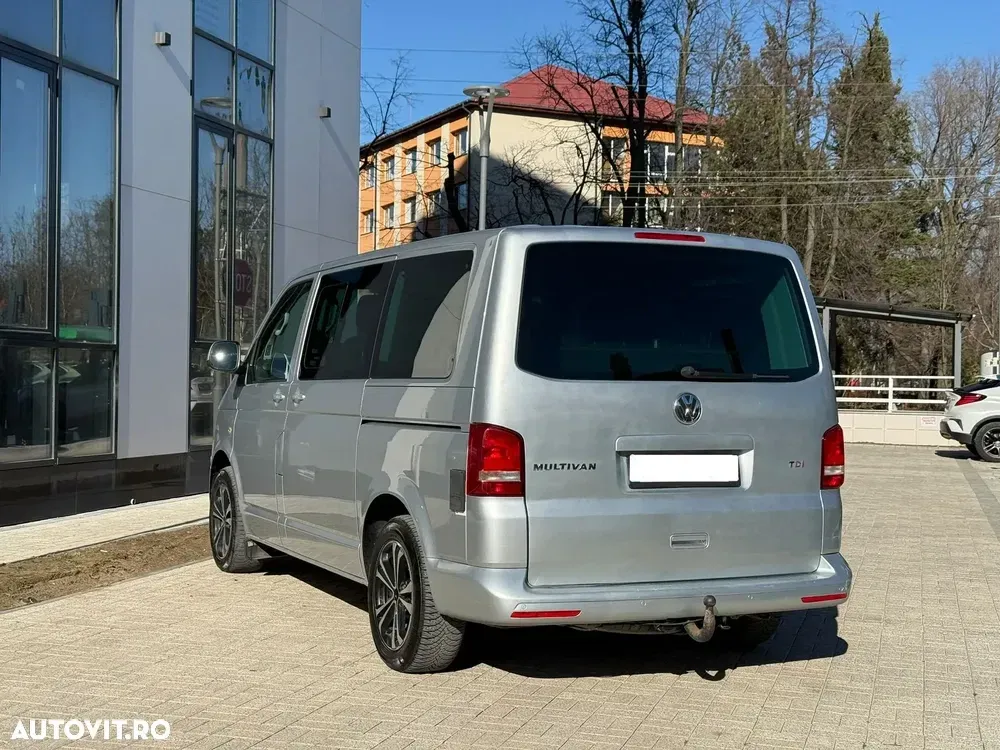 Volkswagen Multivan — imagine 3