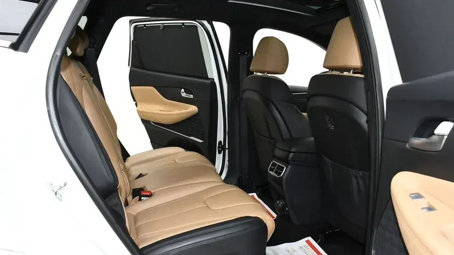 Hyundai Santa Fe IV 1.6 Plugin-Hybrid 4WD SEVEN Signature — imagine 10