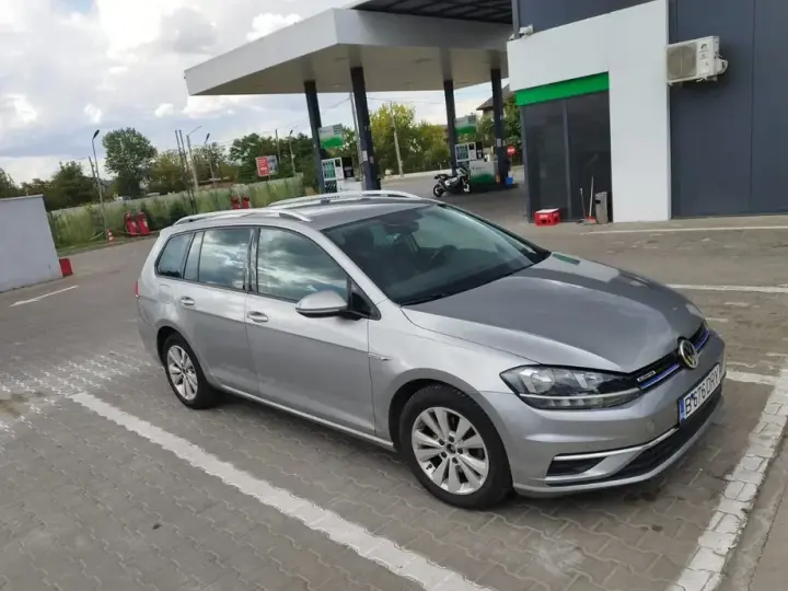Volkswagen Golf VII